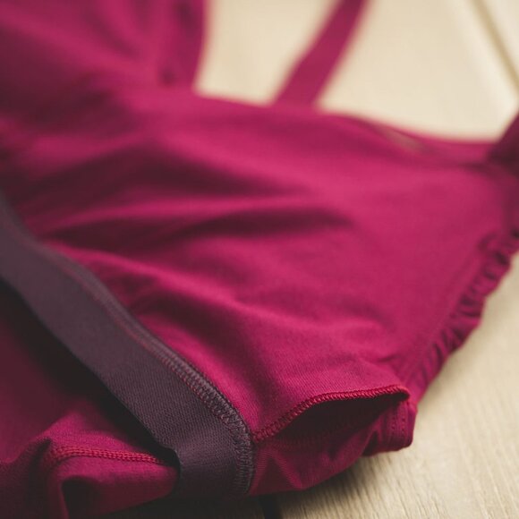 Lululemon Wrap It Up Tank Cranberry Size 4, - Picture 2 of 8